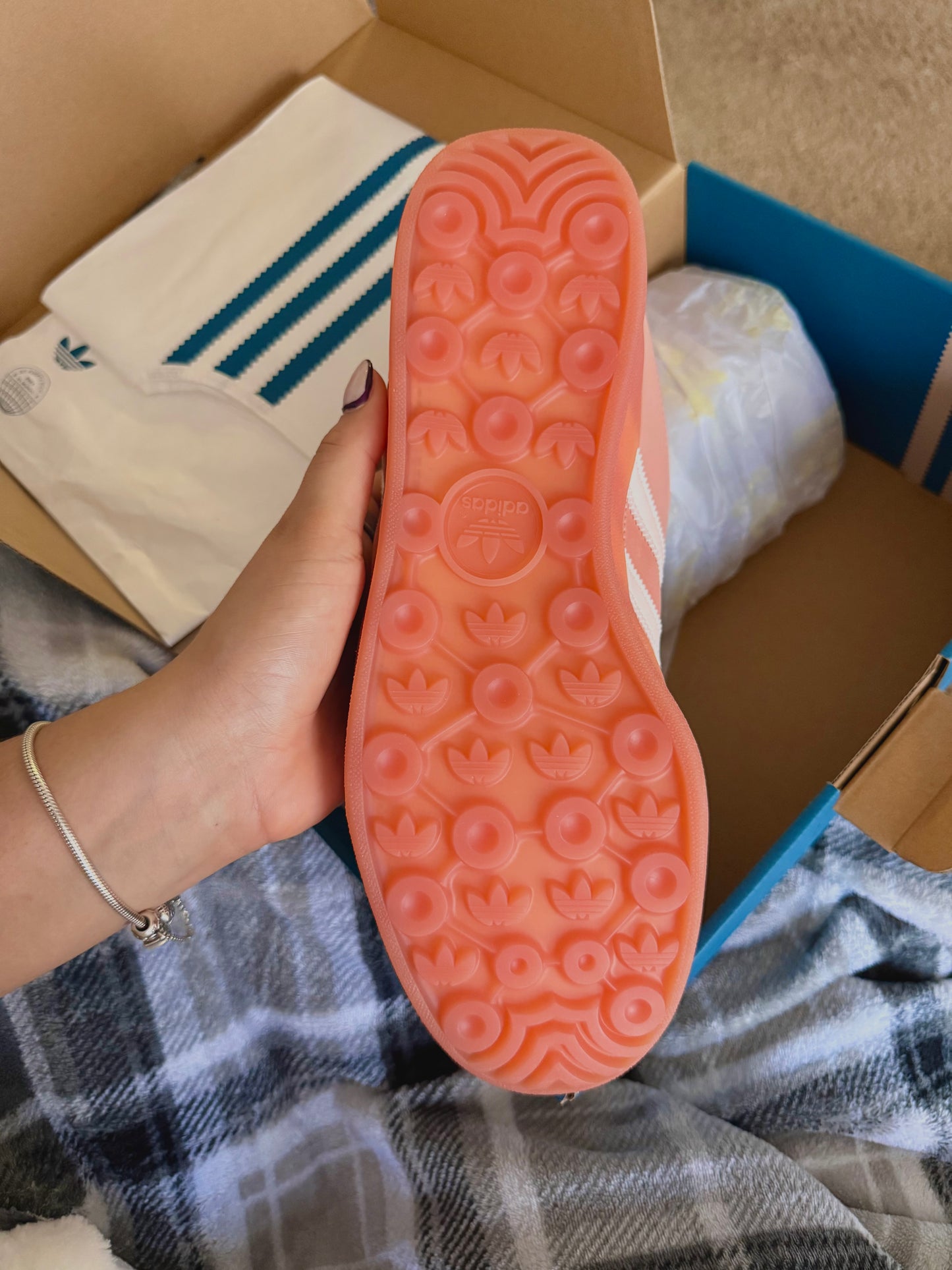 Cabo Rojo Gazelle - Bad Bunny Adidas